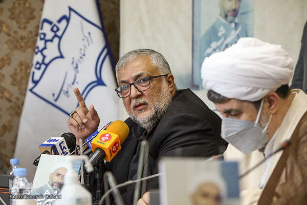 آیین معرفی کتاب سفیر شیعه در غرب