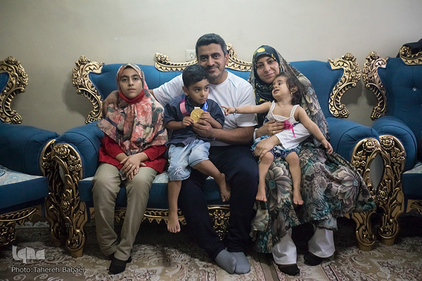 استقبال از جواد فروغی در فرودگاه امام (ره)