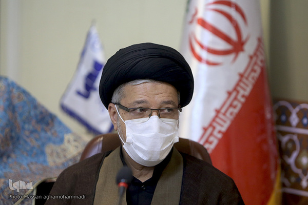 سیدسعیدرضا عاملی، دبیر شورای عالی انقلاب فرهنگی در مراسم رونمایی از ویژه نامه ارتحال آیت‌الله محمدعلی تسخیری «طلایه‌دار وحدت»