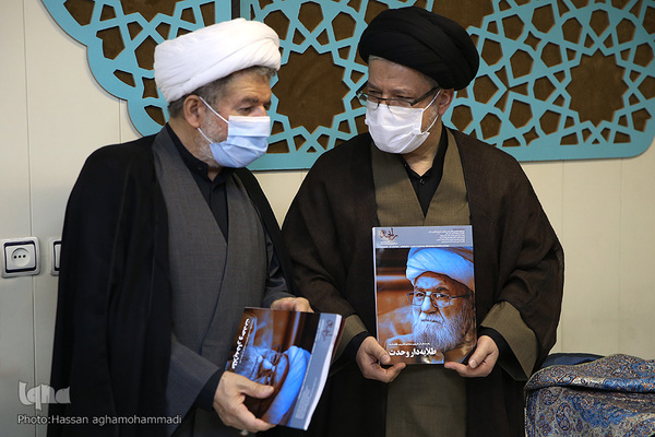 مراسم رونمایی از ویژه نامه ارتحال آیت‌الله محمدعلی تسخیری «طلایه‌دار وحدت»