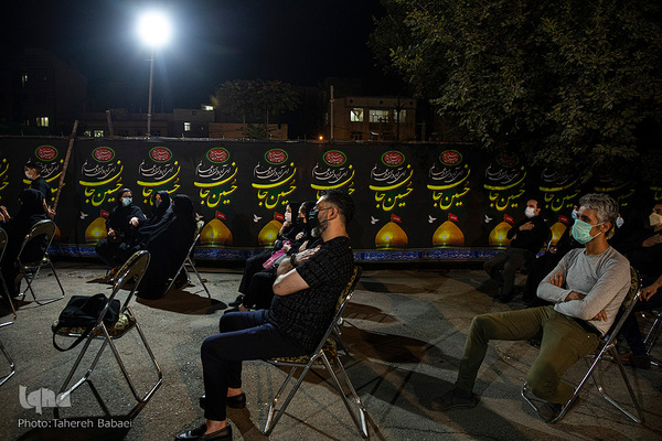 مراسم عزاداری شب چهارم محرم در محله زمزم