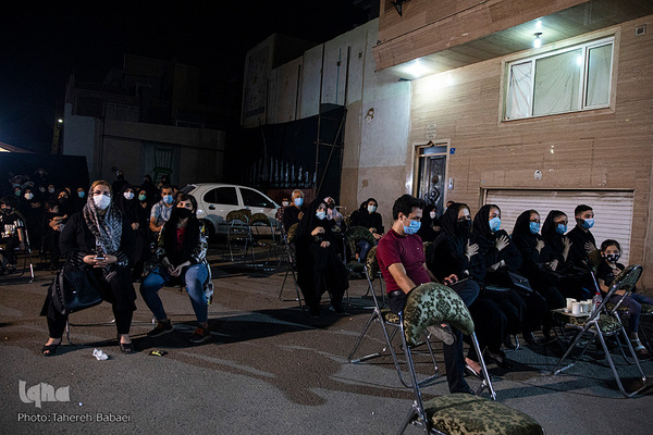 مراسم عزاداری شب چهارم محرم در محله زمزم