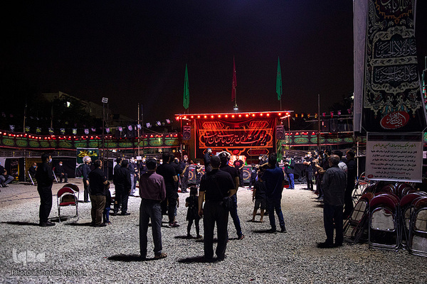 مراسم عزاداری شب چهارم محرم در محله زمزم