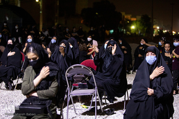 مراسم عزاداری شب چهارم محرم در محله زمزم