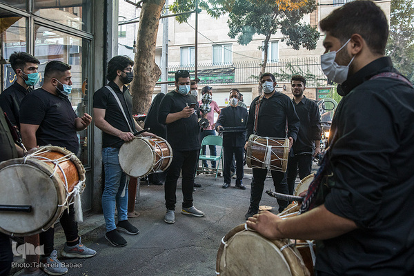ديدار با خانواده شهدا در دهه اول محرم