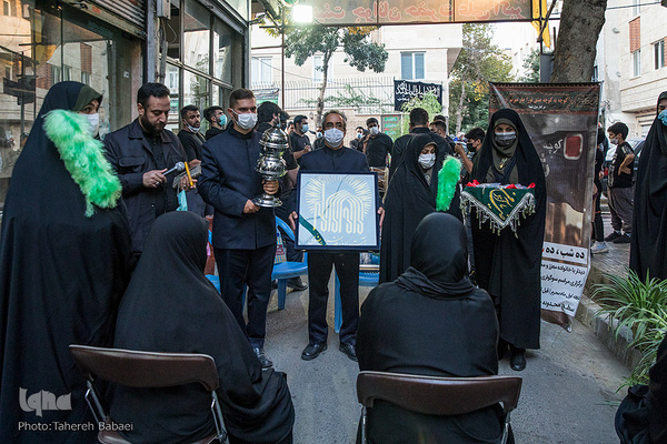 ديدار با خانواده شهدا در دهه اول محرم