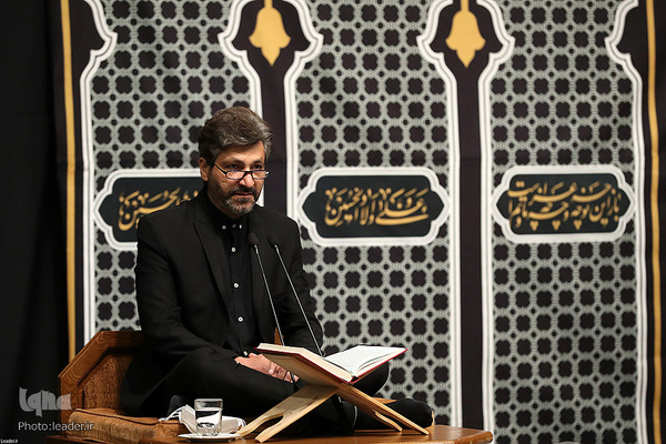 اولین شب مراسم عزاداری حضرت اباعبدالله الحسین (ع) در حسینیه امام خمینی(ره)