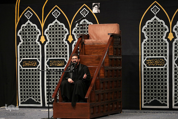 اولین شب مراسم عزاداری حضرت اباعبدالله الحسین (ع) در حسینیه امام خمینی(ره)