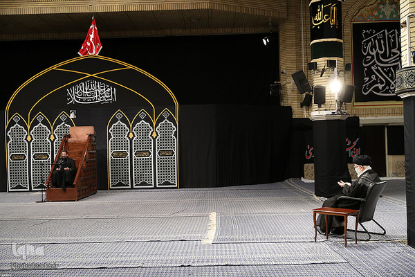 اولین شب مراسم عزاداری حضرت اباعبدالله الحسین (ع) در حسینیه امام خمینی(ره)
