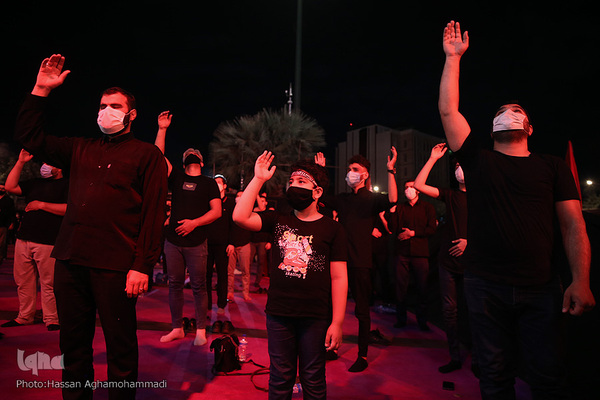 مراسم عزاداری شب پنجم محرم در میدان فلسطین