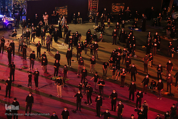 مراسم عزاداری شب پنجم محرم در میدان فلسطین