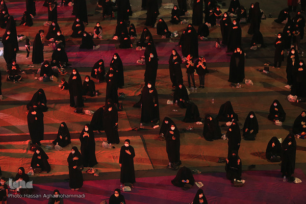 مراسم عزاداری شب پنجم محرم در میدان فلسطین