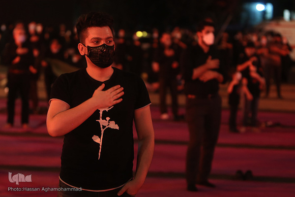 مراسم عزاداری شب پنجم محرم در میدان فلسطین