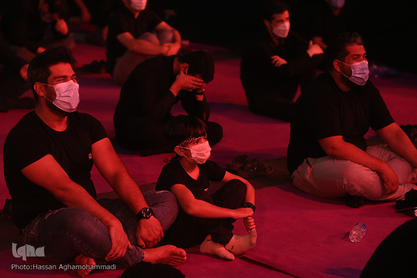 مراسم عزاداری شب پنجم محرم در میدان فلسطین