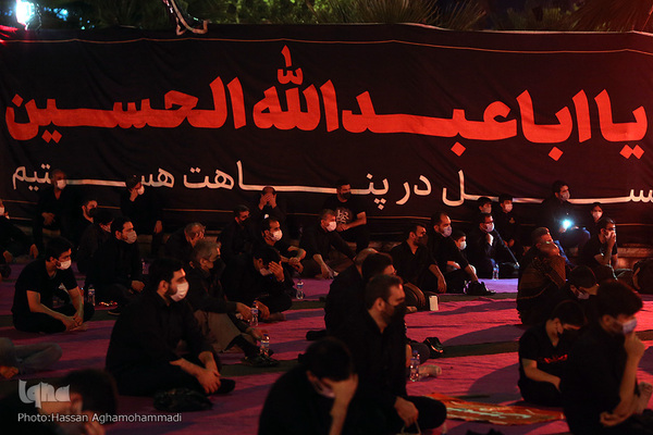 مراسم عزاداری شب پنجم محرم در میدان فلسطین