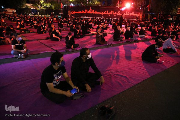 مراسم عزاداری شب پنجم محرم در میدان فلسطین