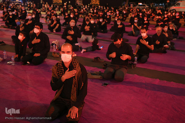 مراسم عزاداری شب پنجم محرم در میدان فلسطین