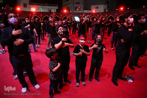 مراسم سوگواری شب هشتم محرم در آستان مقدس امامزاده صالح(ع) تجریش