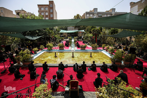 مراسم ظهر تاسوعا در خانه مداحان