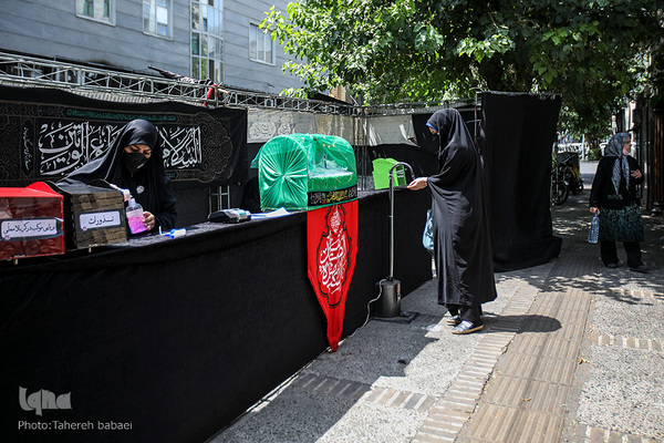 مراسم ظهر تاسوعا در خانه مداحان