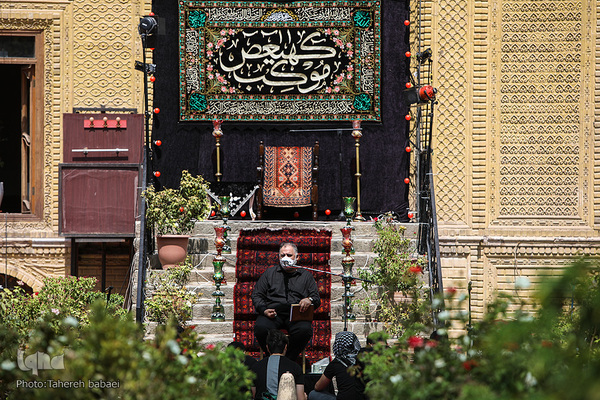 مراسم ظهر تاسوعا در خانه مداحان