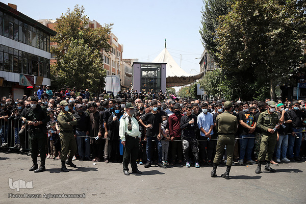 آئین خیمه سوزان ظهر عاشورا در بازار تهران