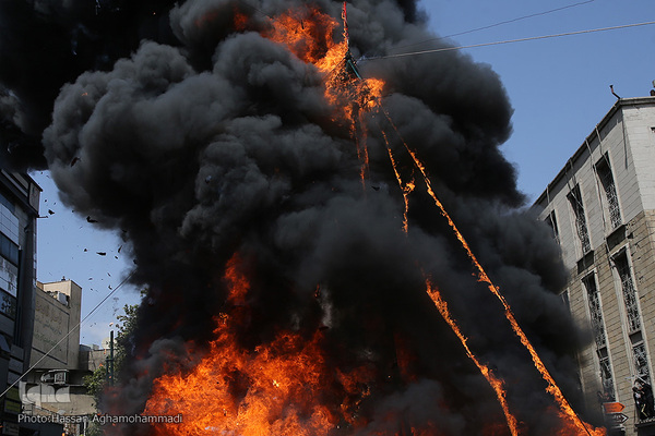 آئین خیمه سوزان ظهر عاشورا در بازار تهران