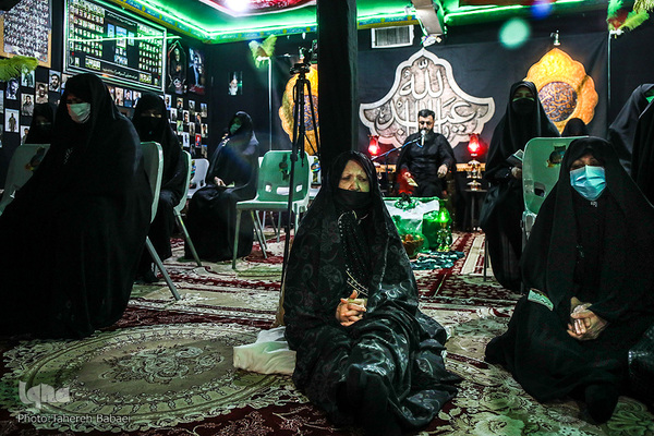 منزل شهید حاج علی افشاری ۵۰ سالی می شود که میزبان دوستداران اهل بیت است.
 حاجیه خانم فخرالسادات ریحانی همسر شهید ادامه دهنده این راه است و هر هفته در خانه مراسم ختم حدیث کسا برگزار می کند و همچنین کلاس قران امسال این مراسم را به صورت محدود و با رعایت پروتکل بهداشتی در حال برگزاری است.
