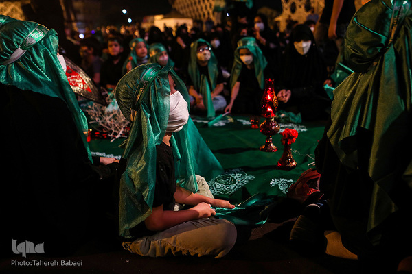 بزرگ‌ترین سفره نذری «حضرت رقیه (س)» در میدان امام حسین(ع)