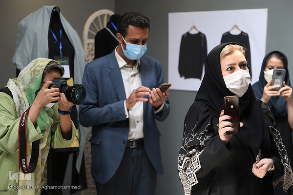 ششمین نمایشگاه لباس عاشورایی در فرهنگستان هنر