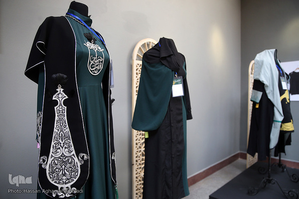 ششمین نمایشگاه لباس عاشورایی در فرهنگستان هنر