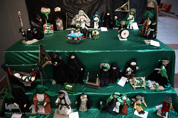 ششمین نمایشگاه لباس عاشورایی در فرهنگستان هنر