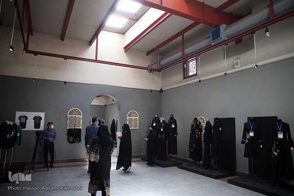 ششمین نمایشگاه لباس عاشورایی در فرهنگستان هنر
