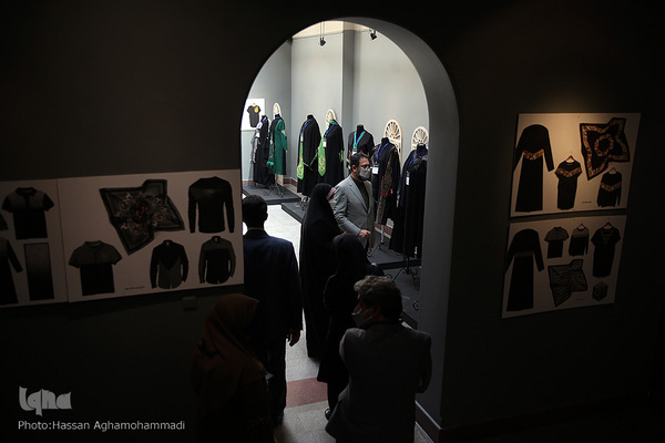 ششمین نمایشگاه لباس عاشورایی در فرهنگستان هنر