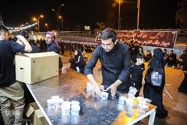 موکب کفیل زینب شیرازی ها در شهر نجف