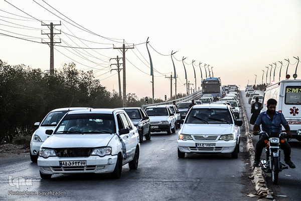 ازدحام زائرین اربعین در پشت مرز بسته شلمچه