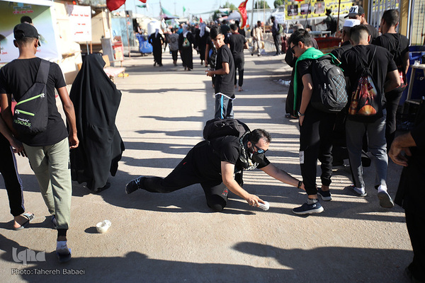 خادمین زائرین پیاده روی اربعین حسینی