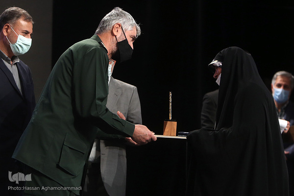 مراسم اختتامیه دومین دوره دو سالانه انتخاب آثار برتر جبهه مقاومت و دفاع از حرم، جایزه سردار شهید حسین همدانی