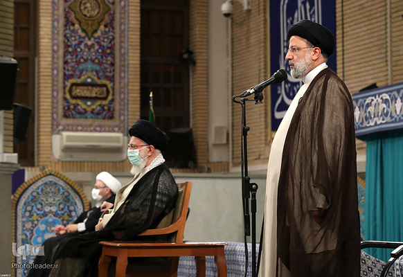 دیدار میهمانان کنفرانس وحدت اسلامى‌ و جمعی از مسئولان نظام با رهبر انقلاب