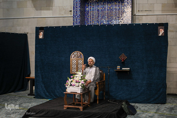 محفل انس با قرآن در دانشگاه تهران