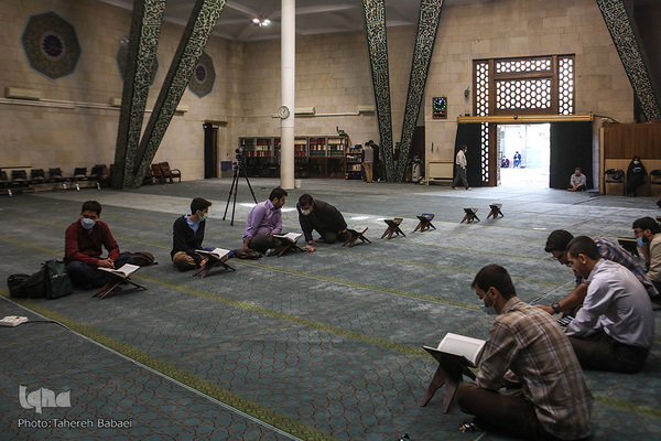 محفل انس با قرآن در دانشگاه تهران