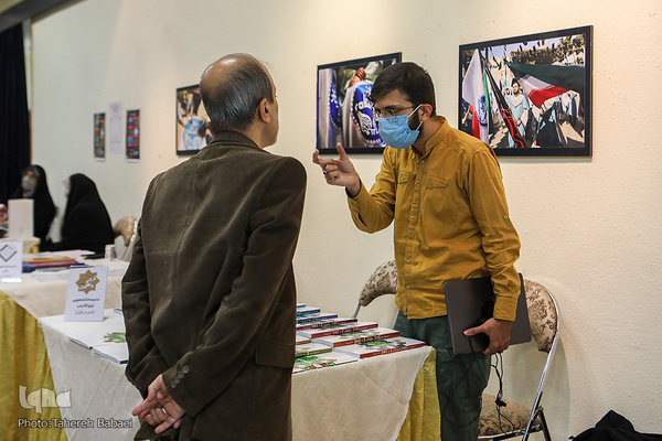 نمایشگاه مدرسه دانشجویی قرآن و عترت دانشگاه تهران