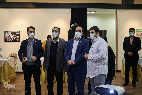 نمایشگاه مدرسه دانشجویی قرآن و عترت دانشگاه تهران