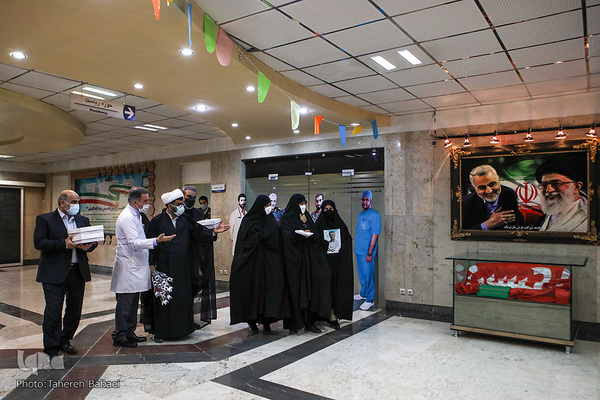 تجلیل و تکریم از مقام شامخ پرستاران و مدافعان سلامت به‌ویژه پرستاران نمونه قرآنی