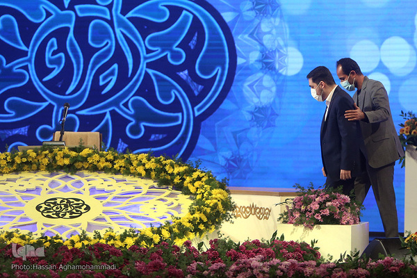 اولین شب مرحله نهایی چهل و چهارمین دوره مسابقات سراسری قرآن کریم