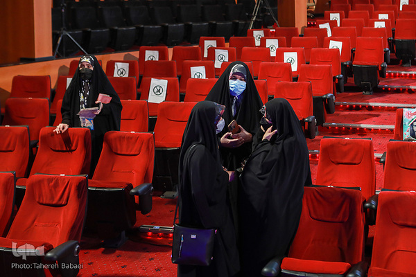 چهارمین روز رقابت بانوان در مرحله نهایی چهل و چهارمین دوره مسابقات سراسری قرآن