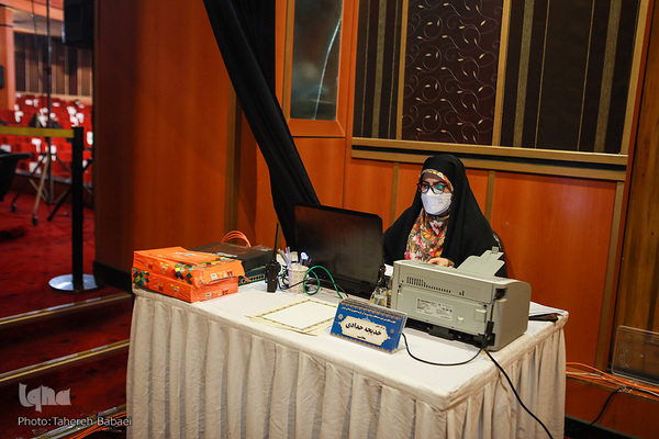 چهارمین روز رقابت بانوان در مرحله نهایی چهل و چهارمین دوره مسابقات سراسری قرآن