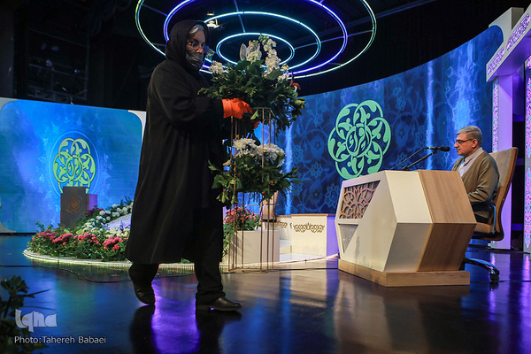 نشست صمیمی رئیس مرکز امور قرآنی سازمان اوقاف و امور خیریه با متسابقان