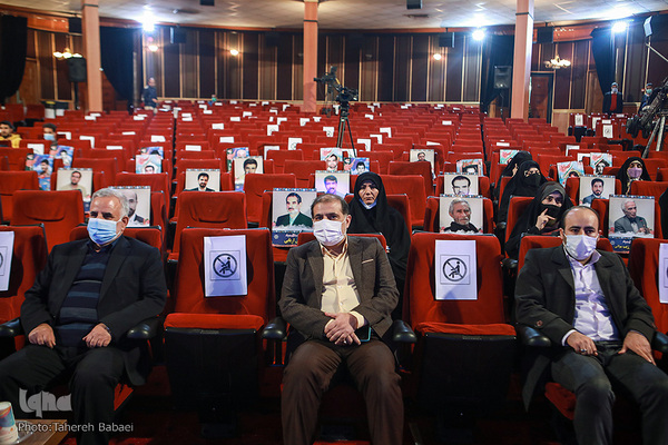 نشست صمیمی رئیس مرکز امور قرآنی سازمان اوقاف و امور خیریه با متسابقان