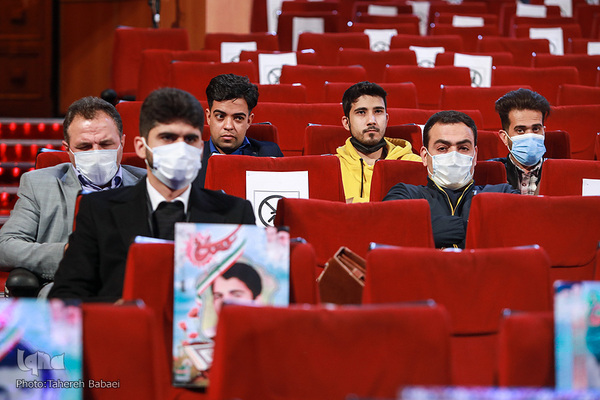 نشست صمیمی رئیس مرکز امور قرآنی سازمان اوقاف و امور خیریه با متسابقان